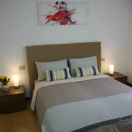 Prato San Felice Apartment *